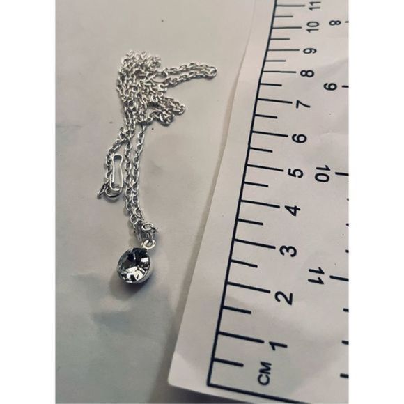 SILVER WHITE SAPPHIRE STONE NECKLACE - Picture 8 of 8